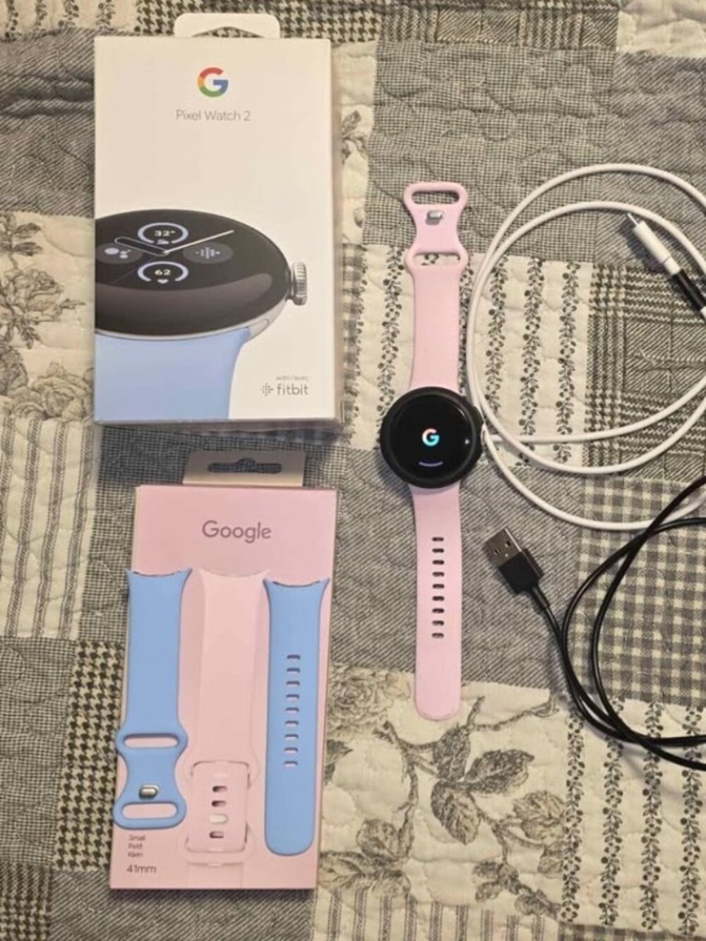 ​Google Pixel Watch 2 41mm Silver Wi-Fi + Spigen Case + Extra Bands &